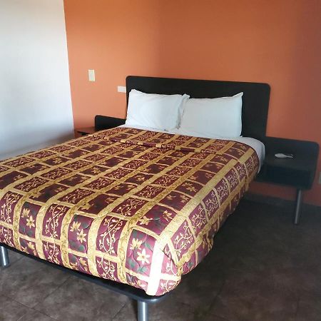 High Desert Inn ヘスペリア エクステリア 写真