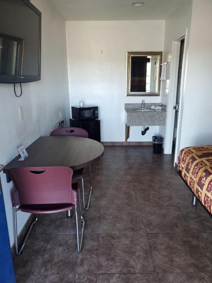 High Desert Inn ヘスペリア エクステリア 写真